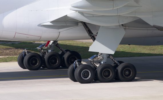 tren de aterrizaje avion